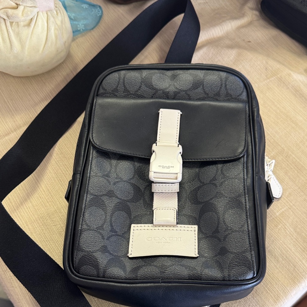 Coach Black and Cream Men's Messenger Bag